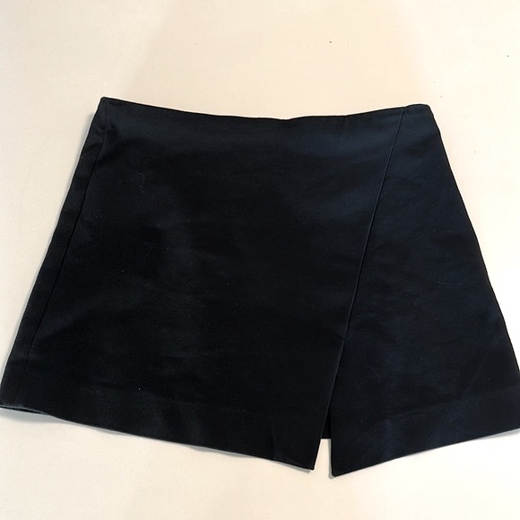 Zara black mini skirt - Picture 4 of 12